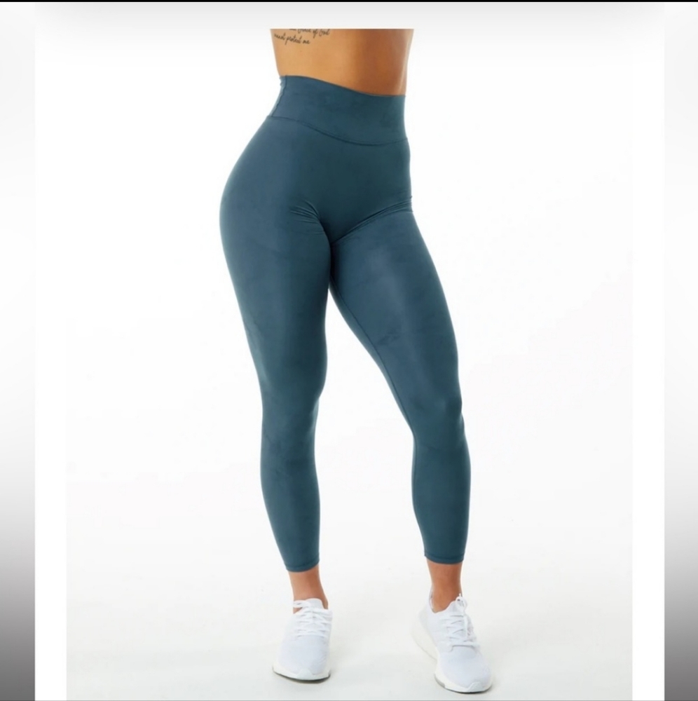 💙Alphalux Wonder Legging 30" - Whale Blue